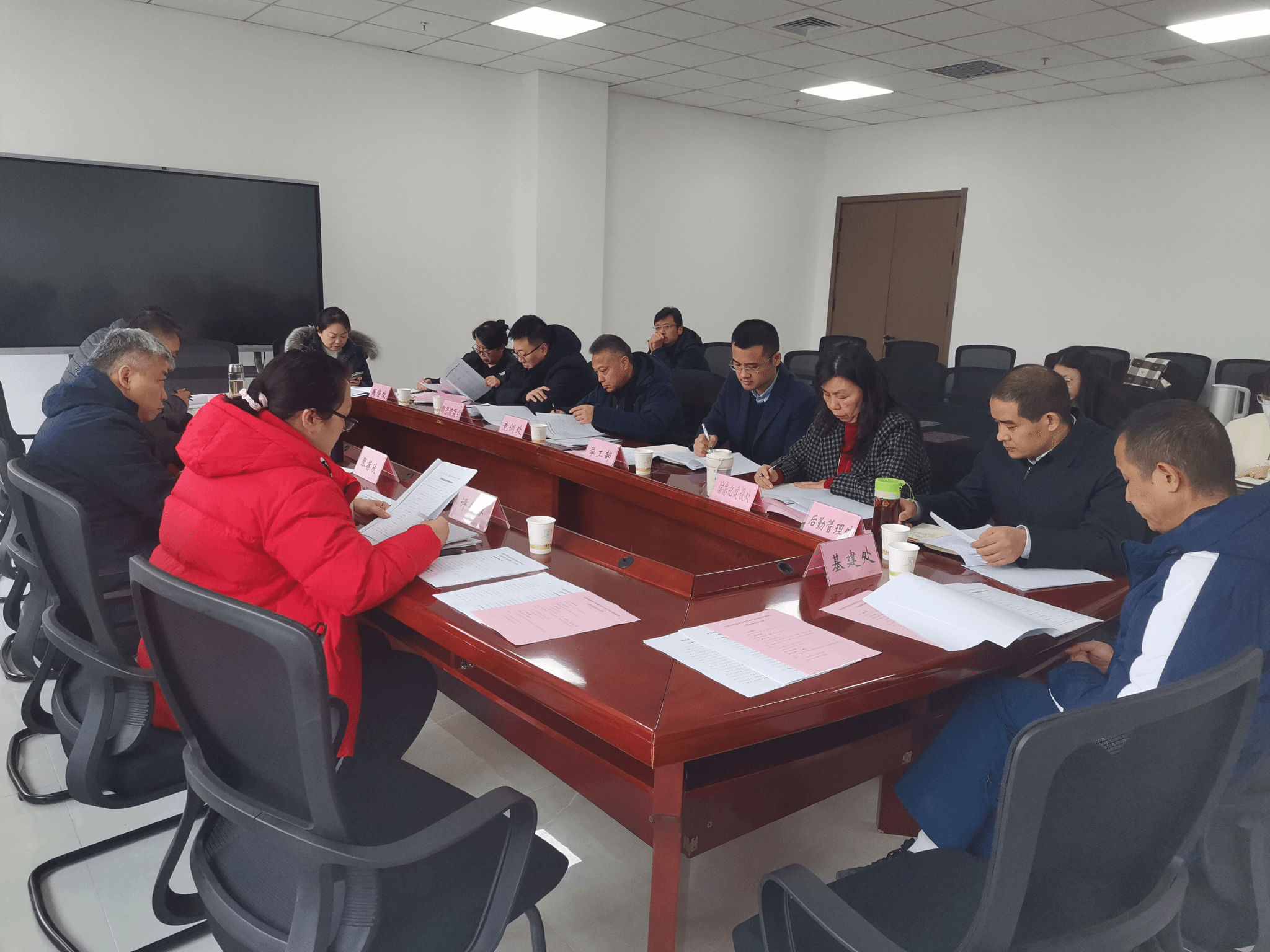 乐竞体育(中国)官方网站召开本科教育教学审核评估专家入校考察阶段工作协调会议